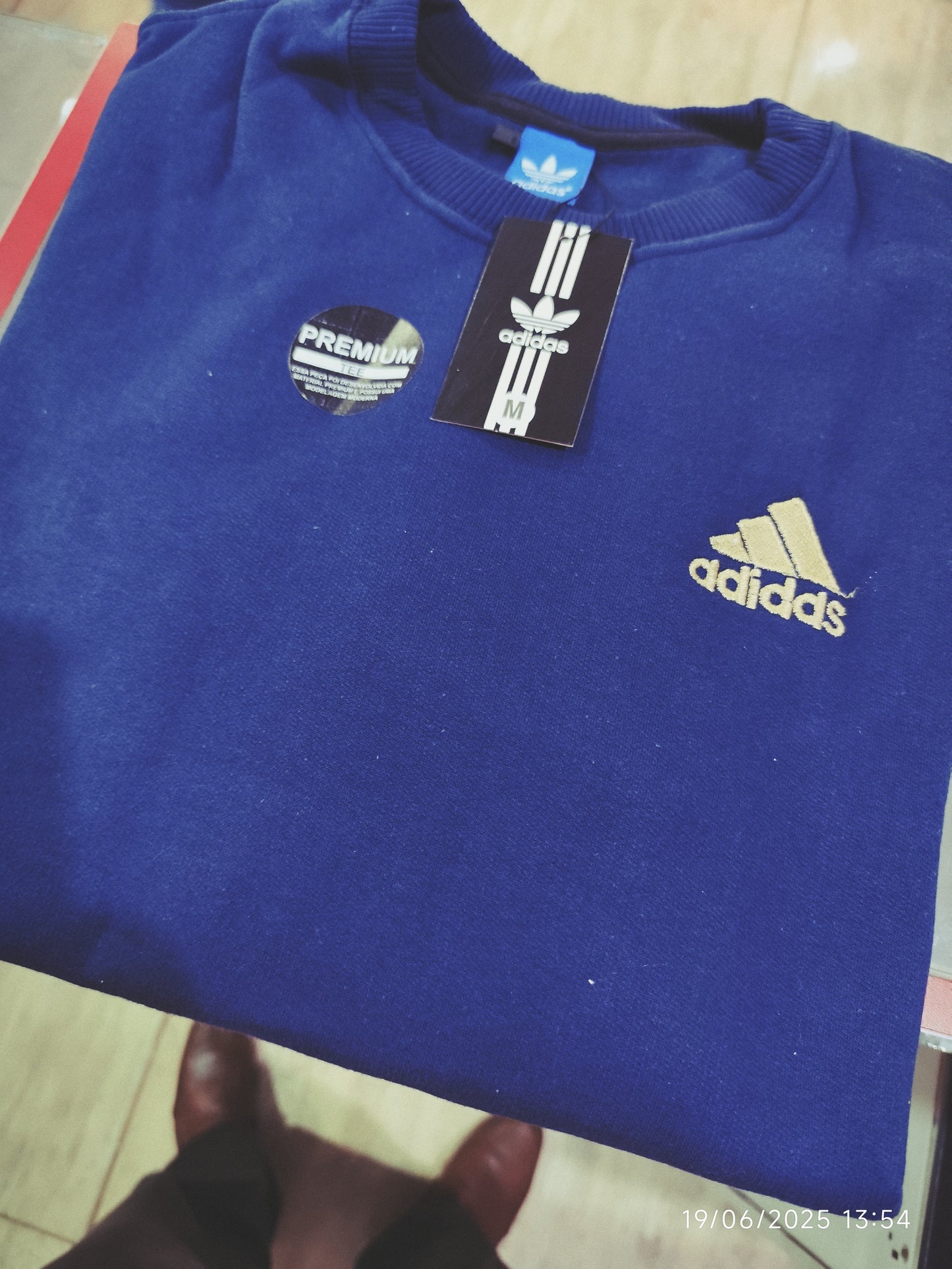 Moleton Adidas sin capucha brasilera primera linea