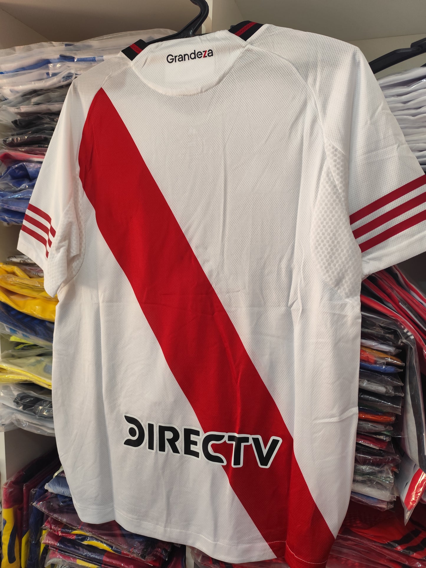 River Mod 2026 Versión Jugador Tailandesa 1.1