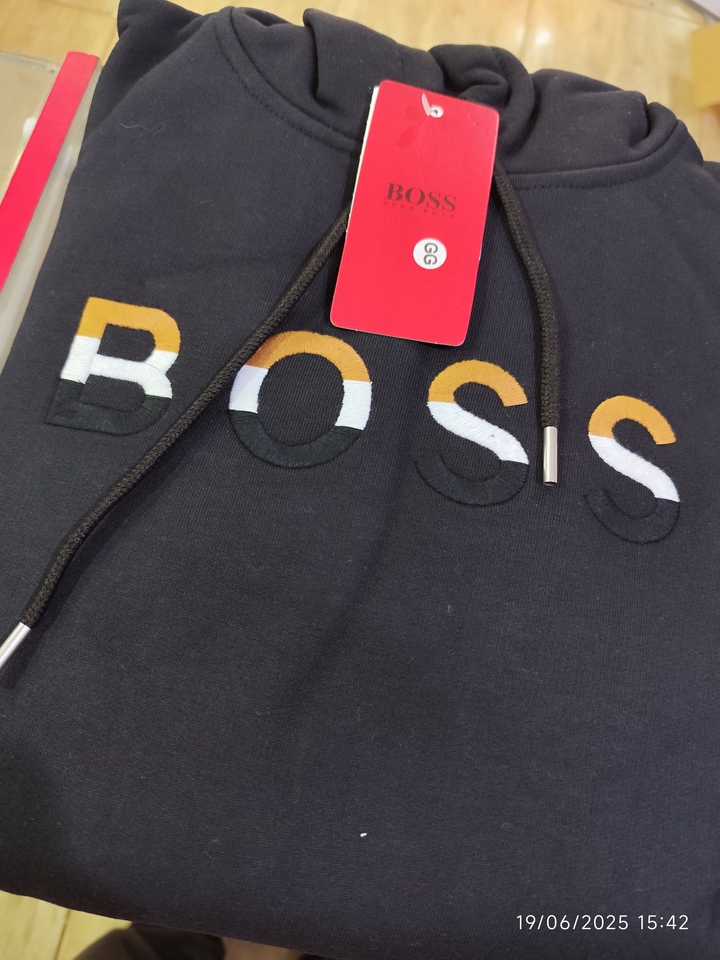Moleton Hugo Boss 3 Cabos con Capucha primera linea brasilera