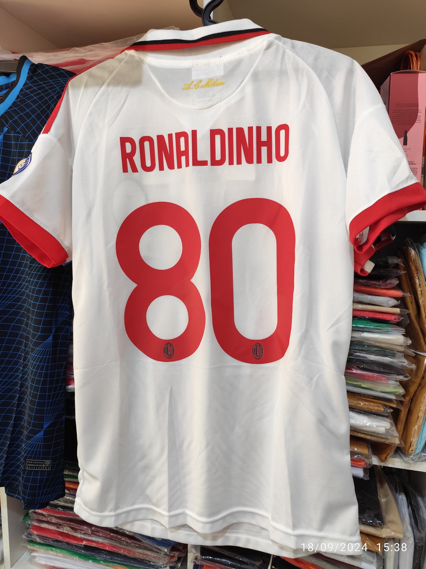 Retro Milan Ronaldinho Blanco