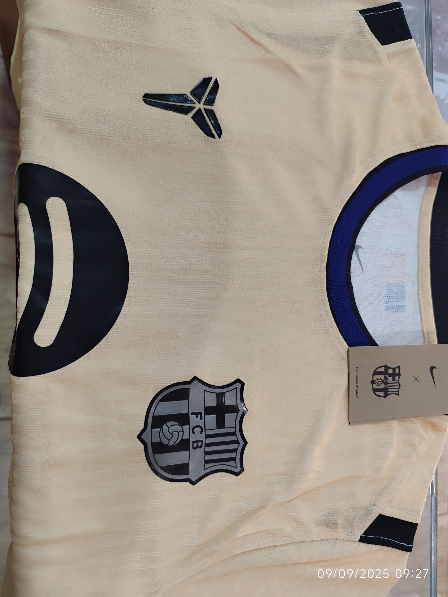 Barcelona Crema Versión Jugador Mod 2026 Tailandesa 1.1