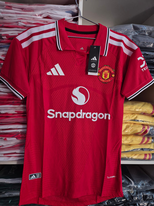 Manchester United 2027 V. Jugador Tailandesa 1.1