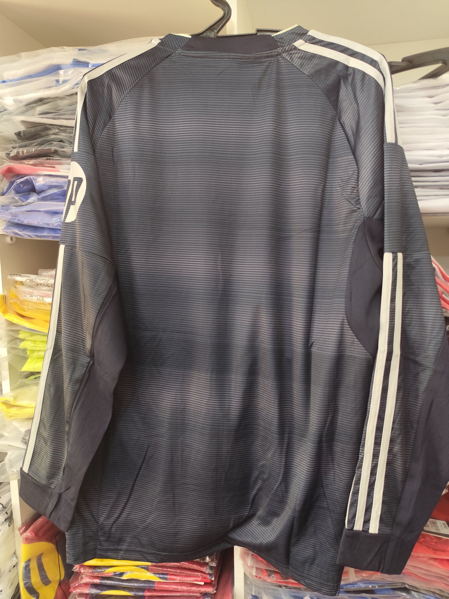 Real Madrid Negro Mod 2026 Mangas Largas