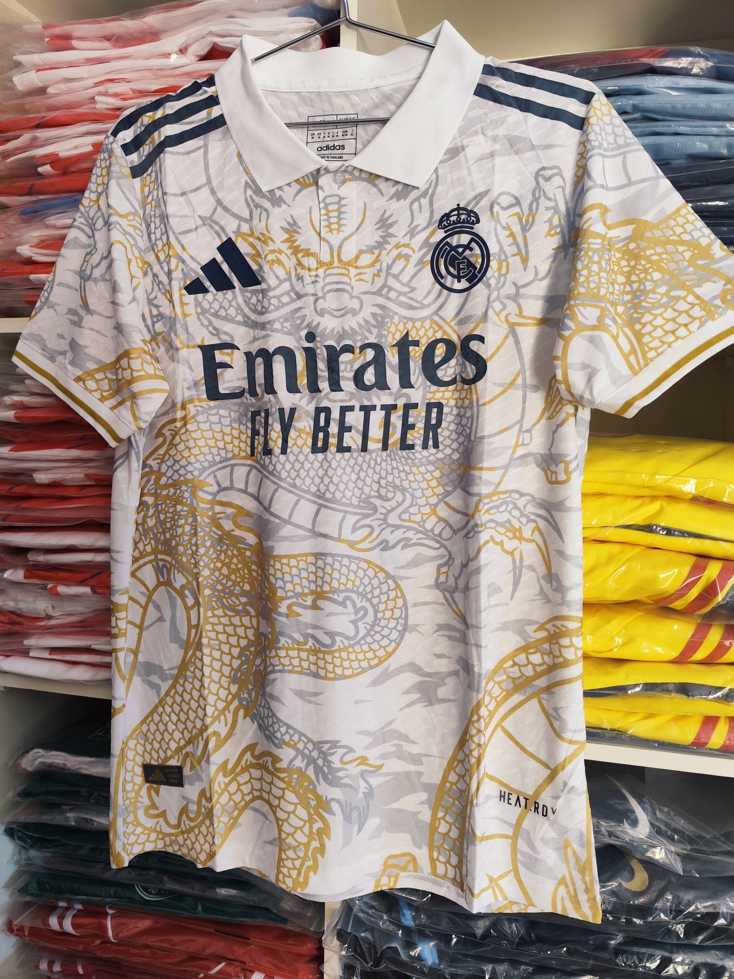 Real Madrid Ed Especial Dragon V. Jugador Tailandesa 1.1