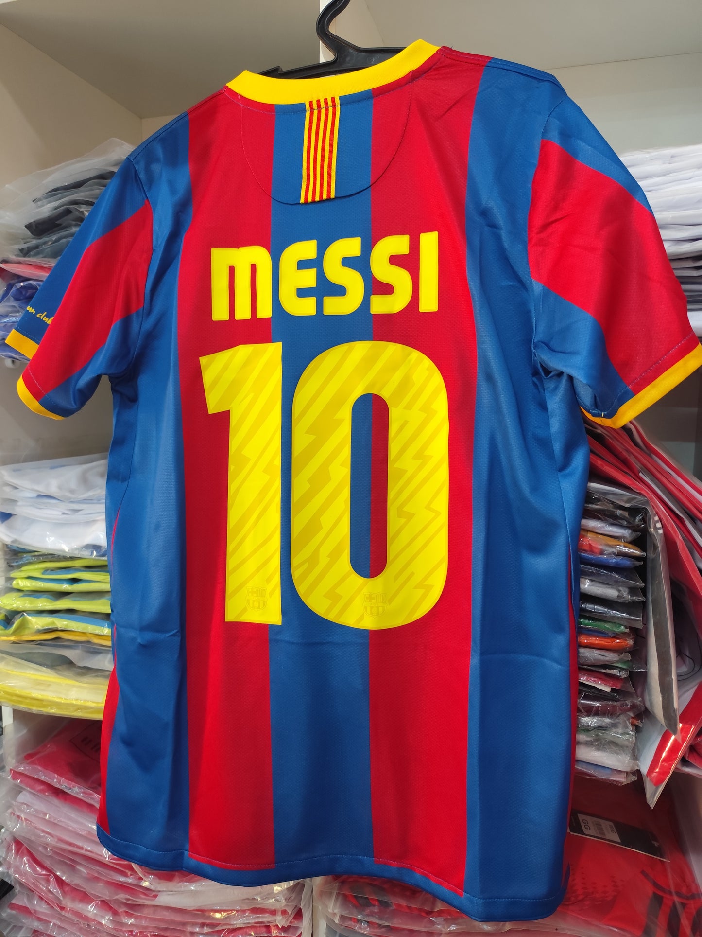 Retro Barcelona Messi 2010/2011 Con Parches Tailandesa 1.1
