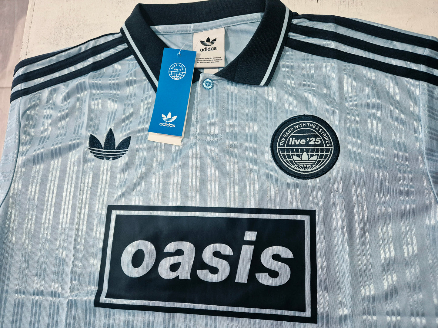 Adidas Edición Especial Oasis Celeste Tailandesa 1.1