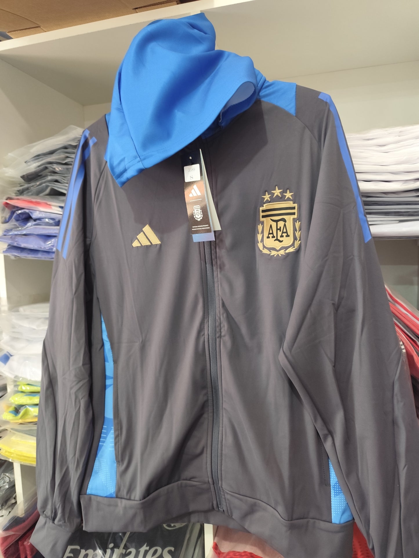 Conjunto de Buso Argentina Tailandesa 1.1 Con Capucha quita y pone