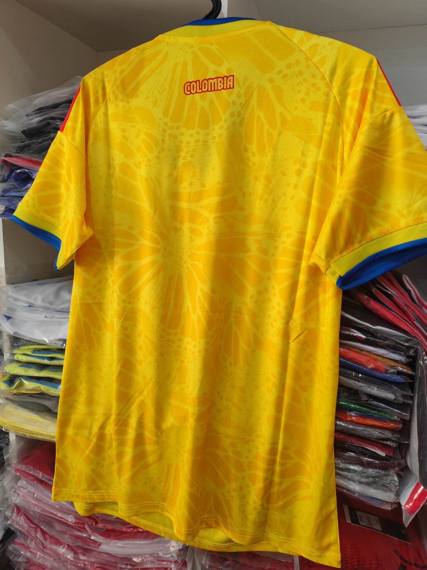 Colombia V. Fan Mundial 2026 Tailandesa 1.1