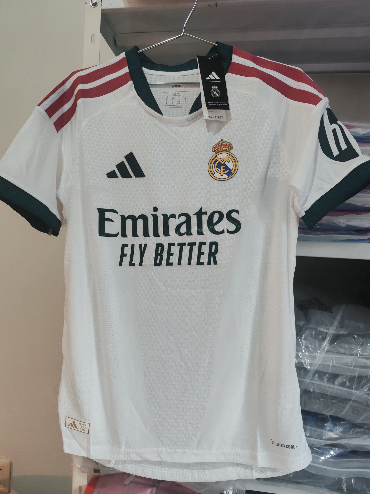 Real Madrid Titular 2027 V. Jugador Tailandesa 1.1