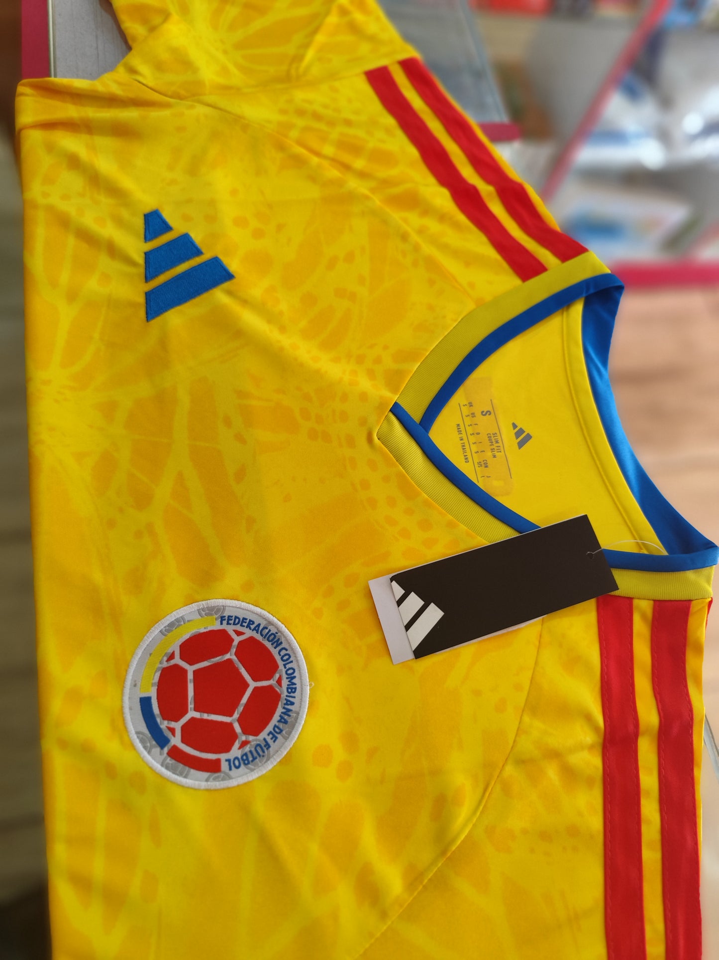 Colombia V. Fan Mundial 2026 Tailandesa 1.1
